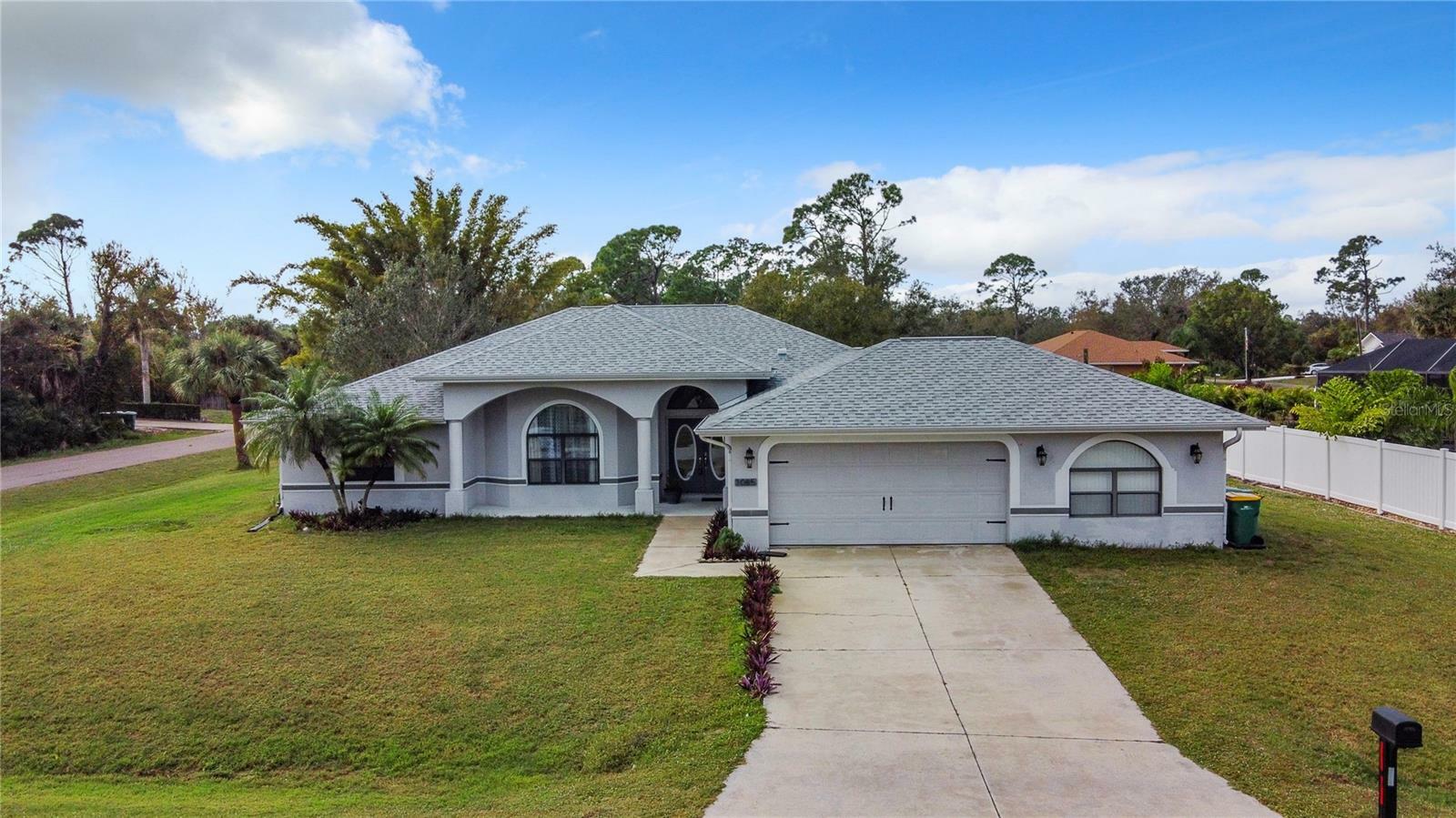 Property Photo:  1085 Inverness Street  FL 33952 