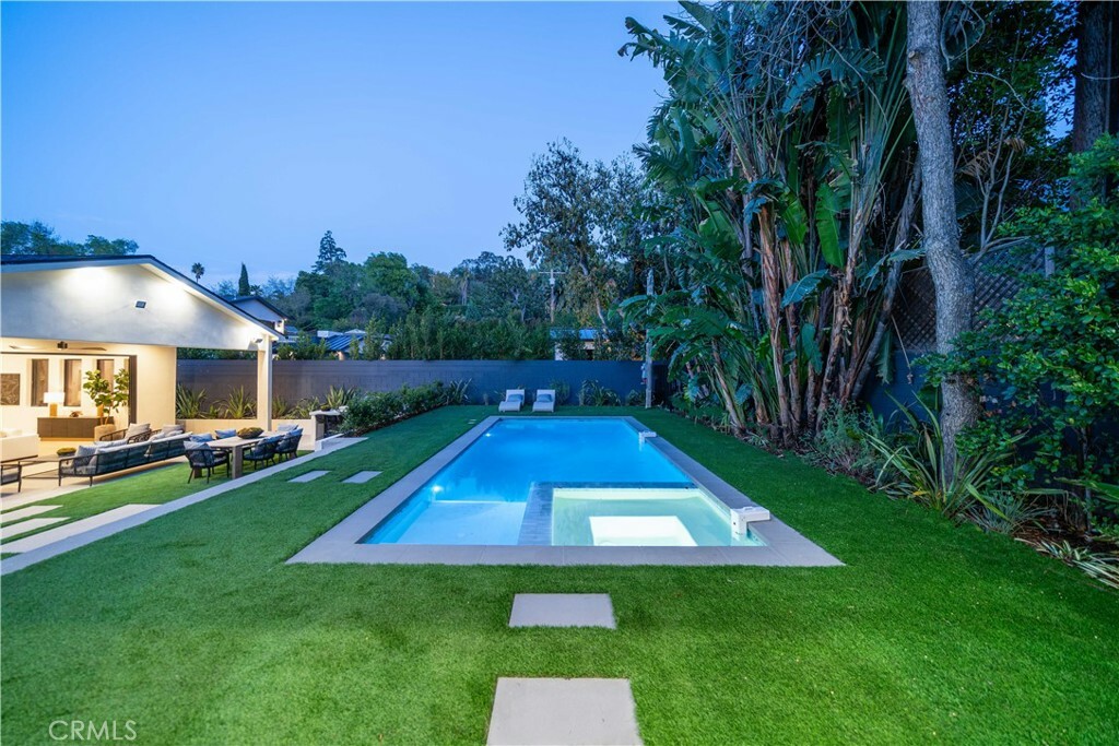Property Photo: 14656 Valley Vista Boulevard CA 91403