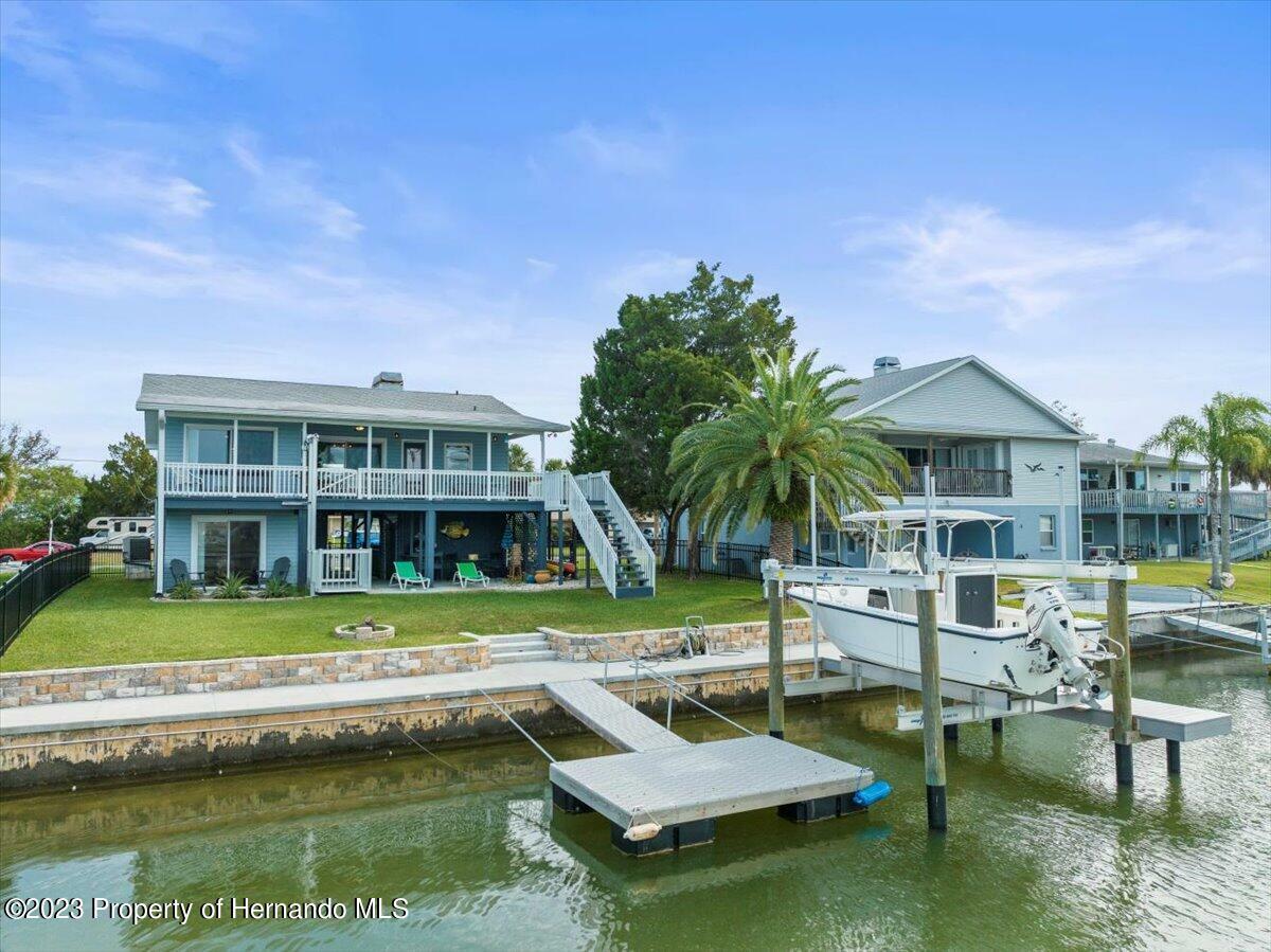 Property Photo: 4275 Tahiti Drive FL 34607
