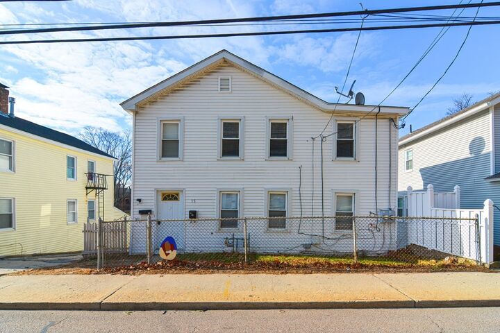 15 Blackstone St  Blackstone MA 01504 photo