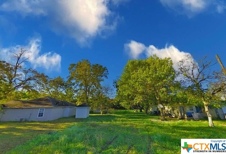 Property Photo:  713 E Calhoun Avenue  TX 76501 