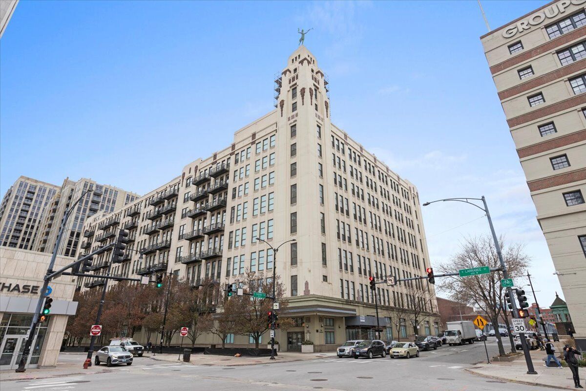 Property Photo:  758 N Larrabee Street 328  IL 60610 