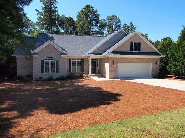 Property Photo: 130 Oakmont Circle NC 28374