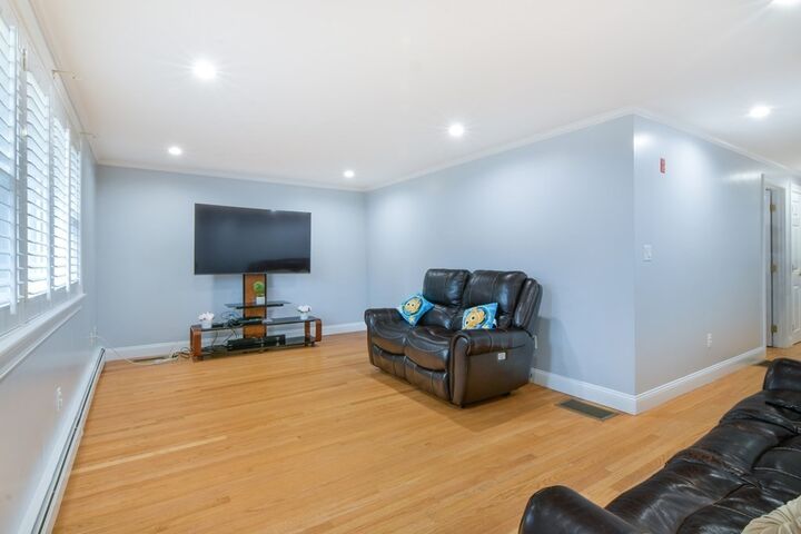 Property Photo:  65 Charles St (Aub) 65  MA 02466 