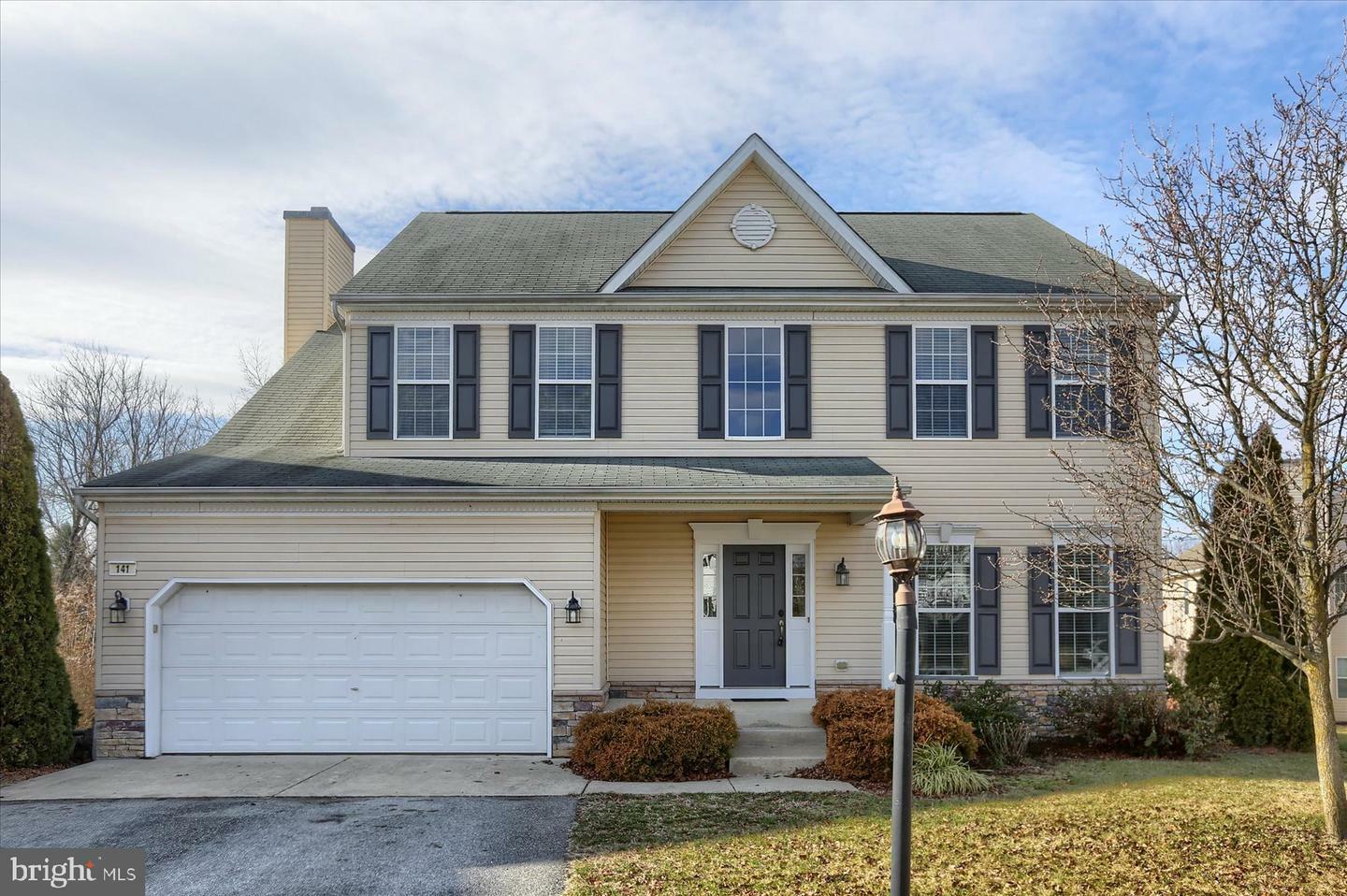 141 Evergreen Circle  Dillsburg PA 17019 photo