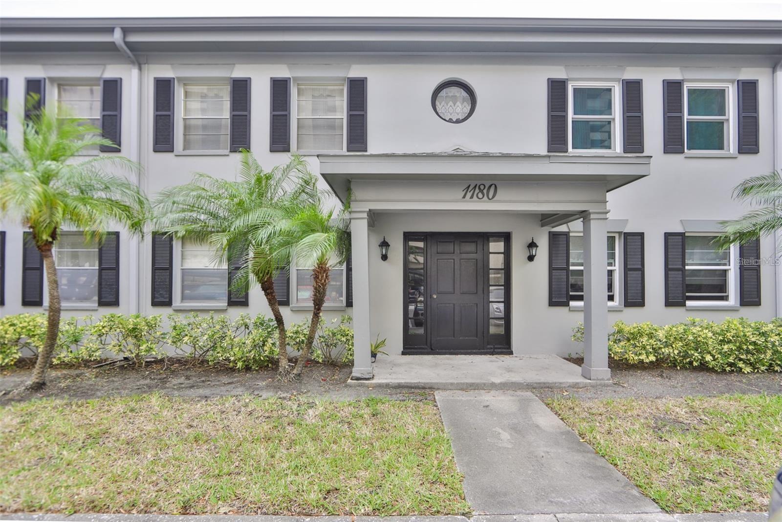 Property Photo: 1180 Rue Des Rois 2A FL 33707
