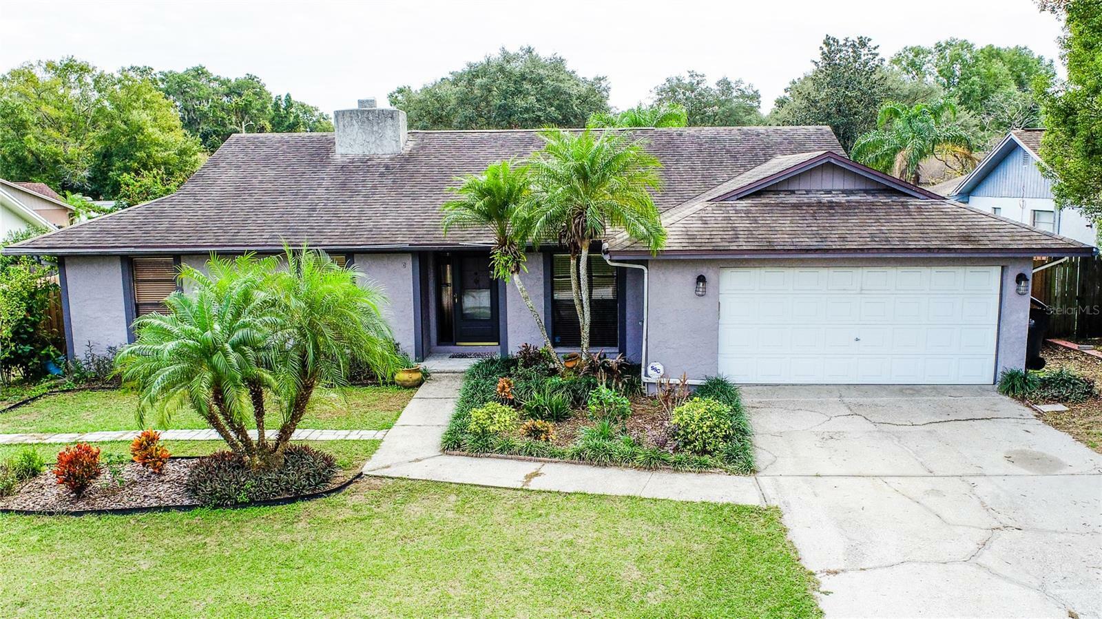 Property Photo:  809 Tarawood Lane  FL 33594 