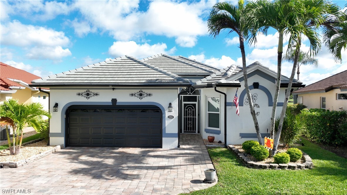 Property Photo:  2255 Eaton Lake Court  FL 33973 
