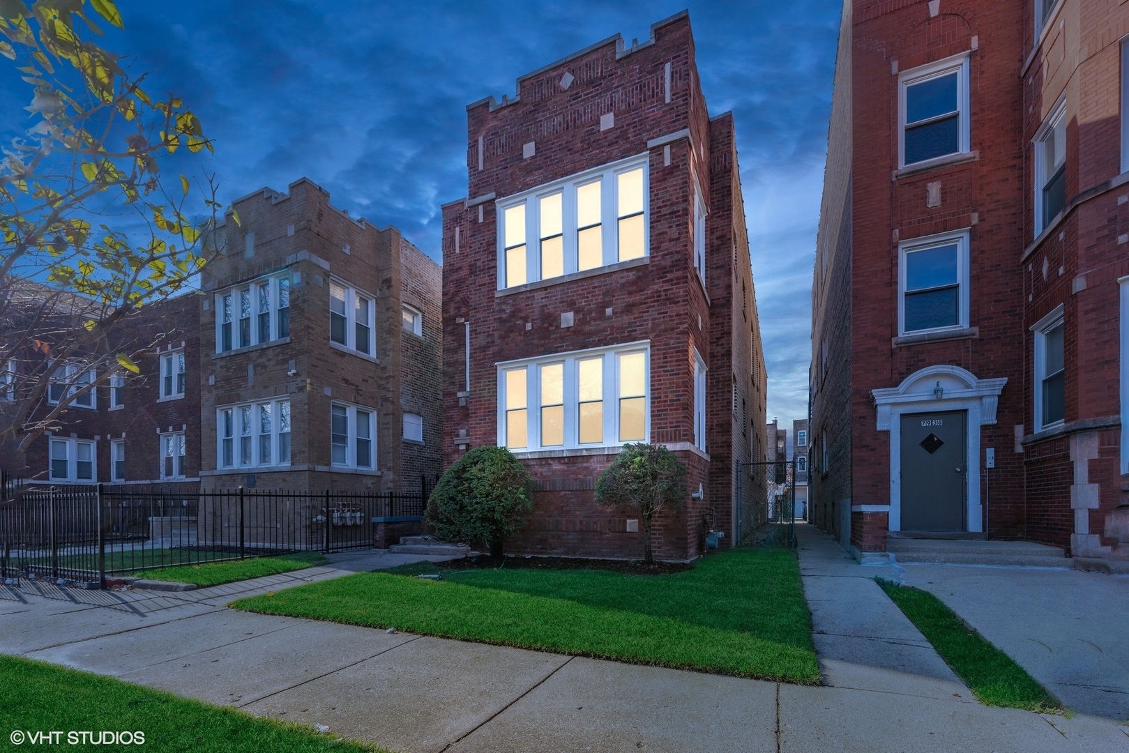 Property Photo:  7942 S Hermitage Avenue  IL 60620 