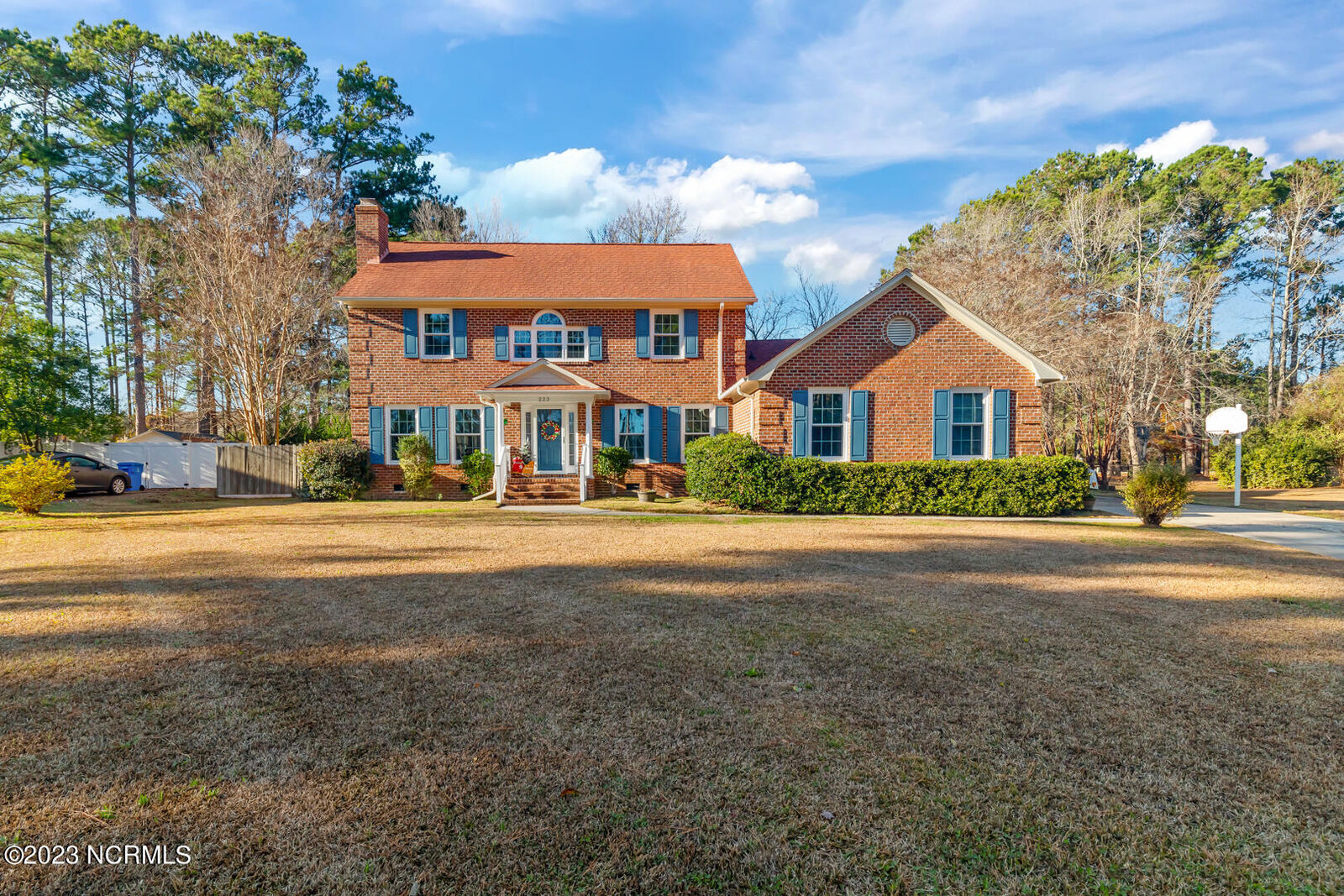 Property Photo:  223 Biltmore Lane E  NC 28546 