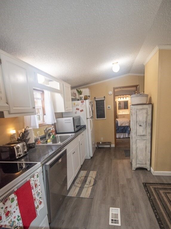 Property Photo: 26 Cheryl Lane MA 02330