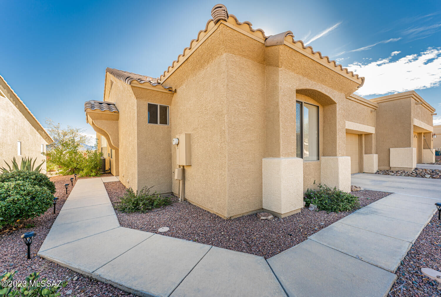 Property Photo: 483 W Moorwood Street AZ 85614
