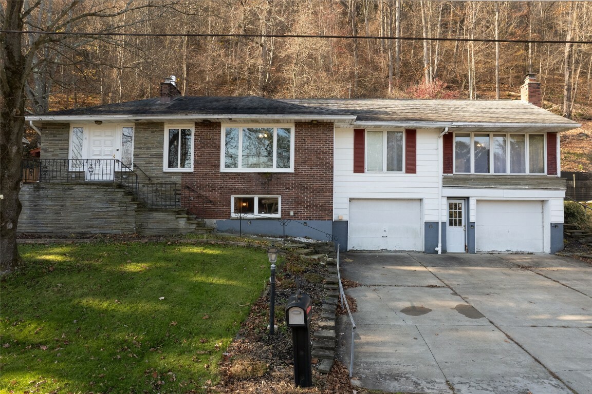Property Photo: 10 Lawson Court NY 13905
