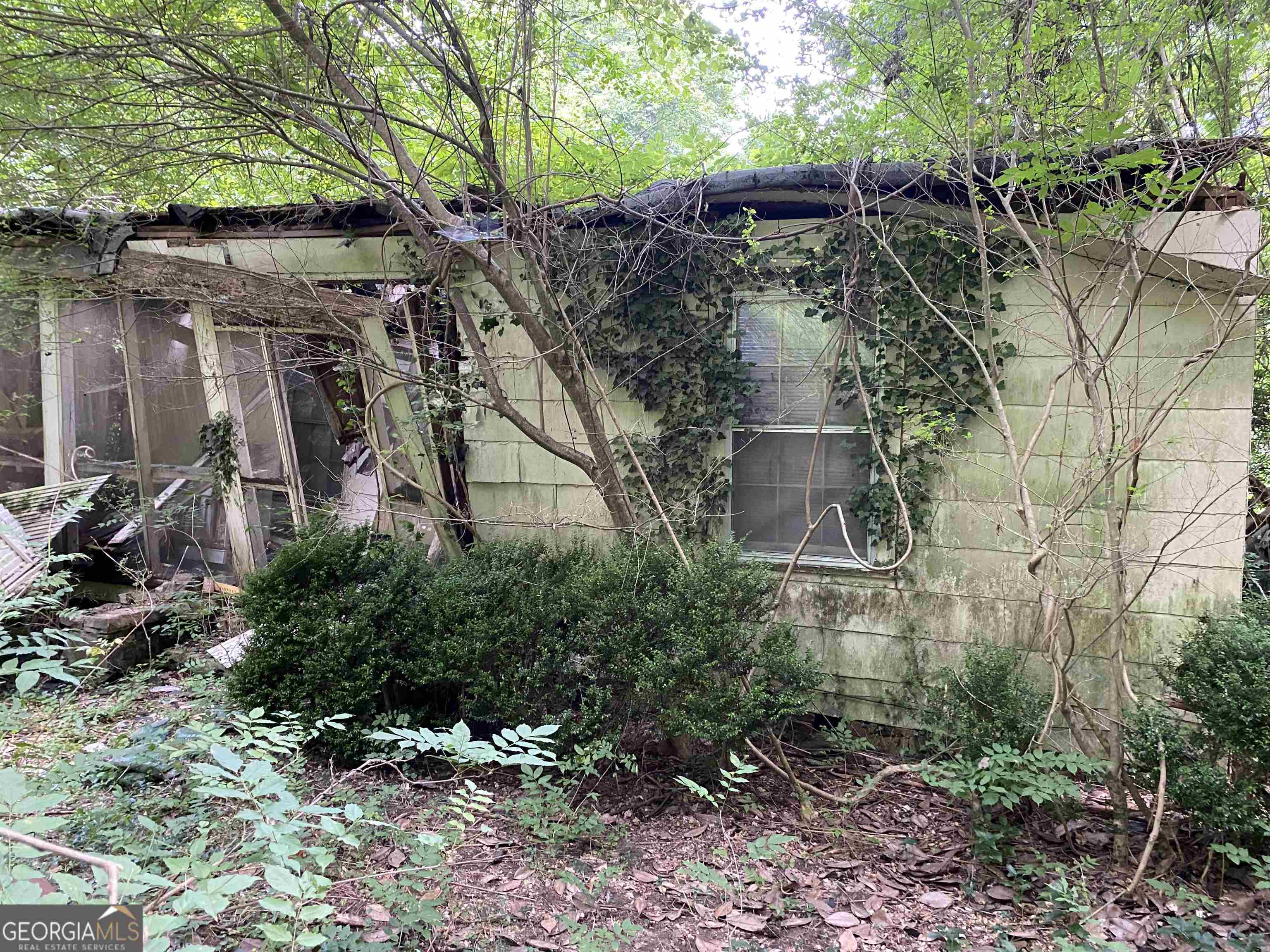 Property Photo: 2607 Horseleg Creek Road GA 30165