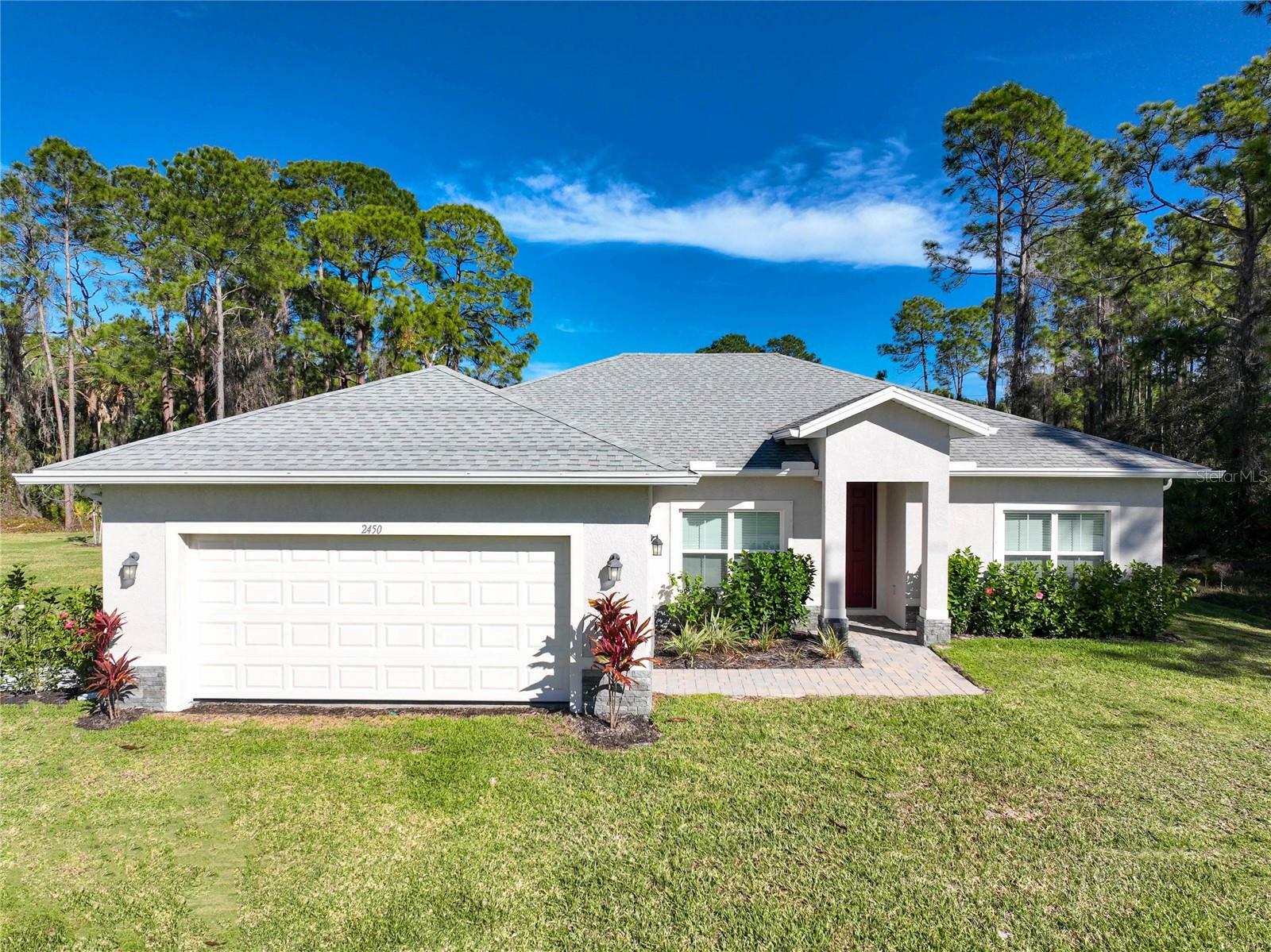 Property Photo:  2450 W Price Avenue  FL 34286 