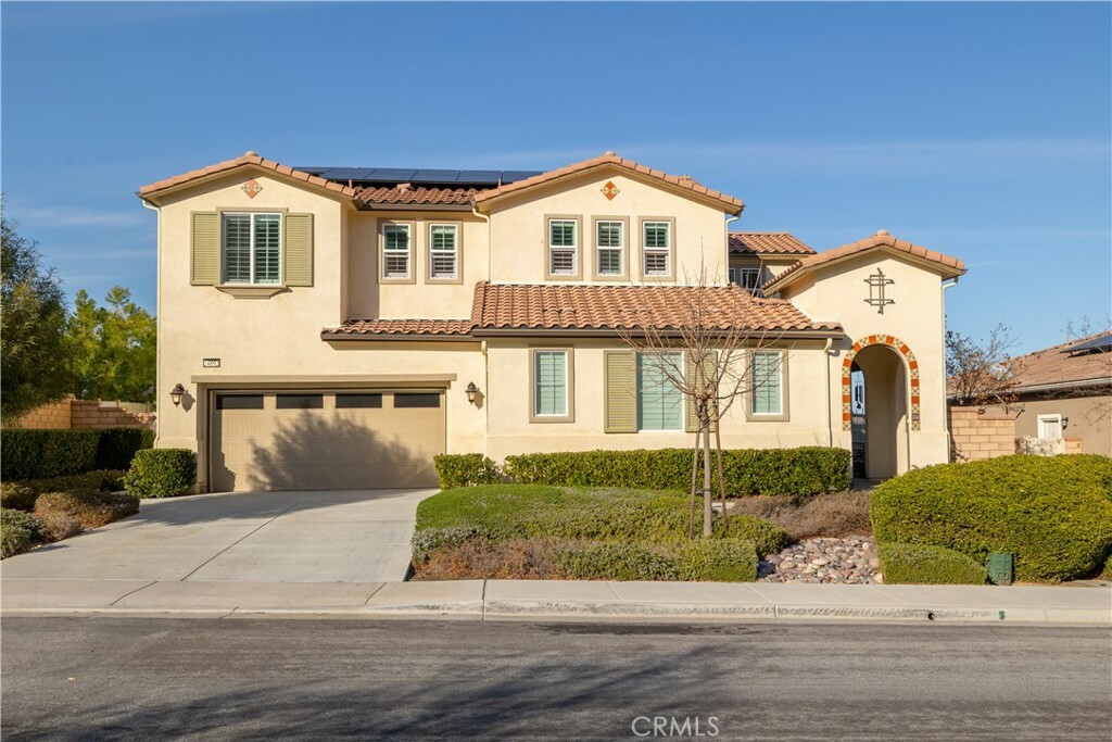 Property Photo:  24892 Paradise Meadows Drive  CA 92584 