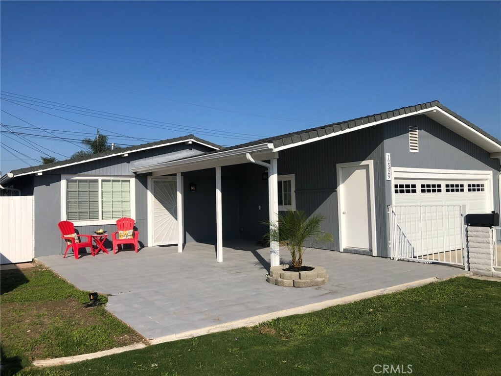 Property Photo:  12329 Cyclops Street  CA 90650 