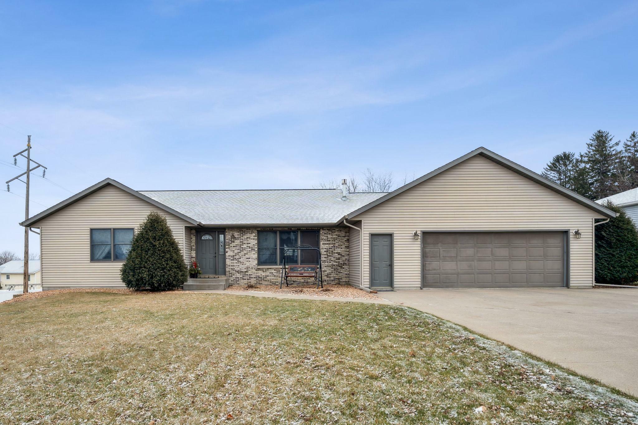 Property Photo:  306 N 9th Street  MN 55027 