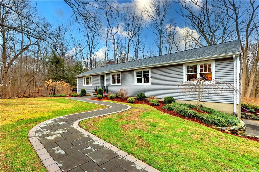 Property Photo:  417 Barton Drive  CT 06477 