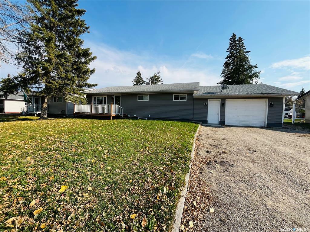 1007 Carleton Street  Moosomin SK S0G 3N0 photo