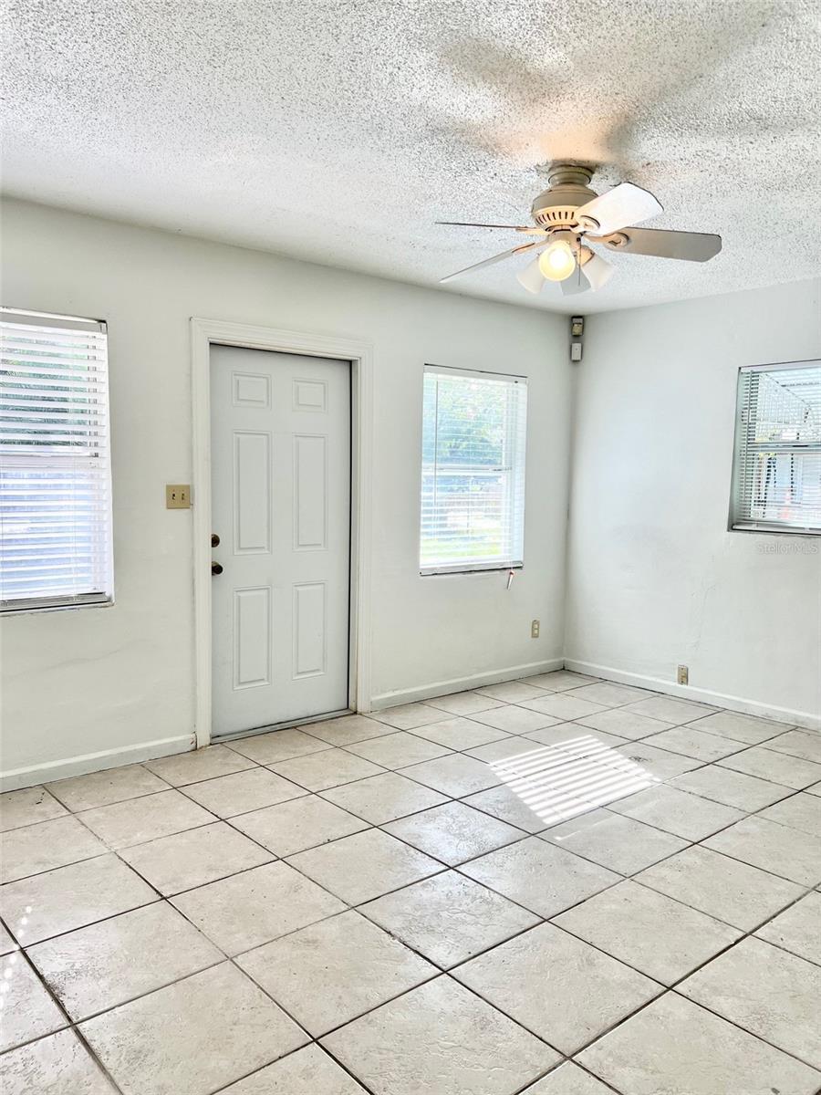 Property Photo: 4931 Steyr Street FL 32819