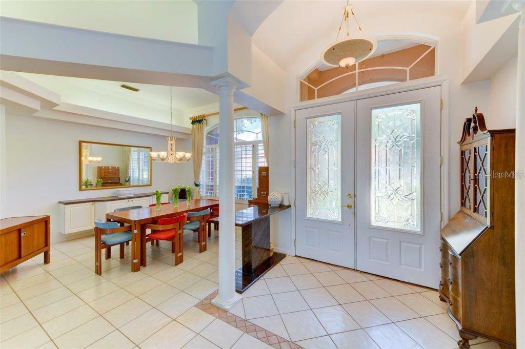 Property Photo:  4923 Old Oakleaf Drive  FL 34233 