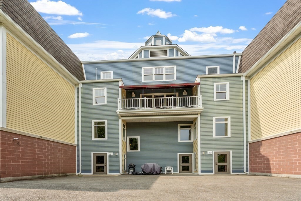 Property Photo:  2 Arden Mills Way 2303  MA 01420 