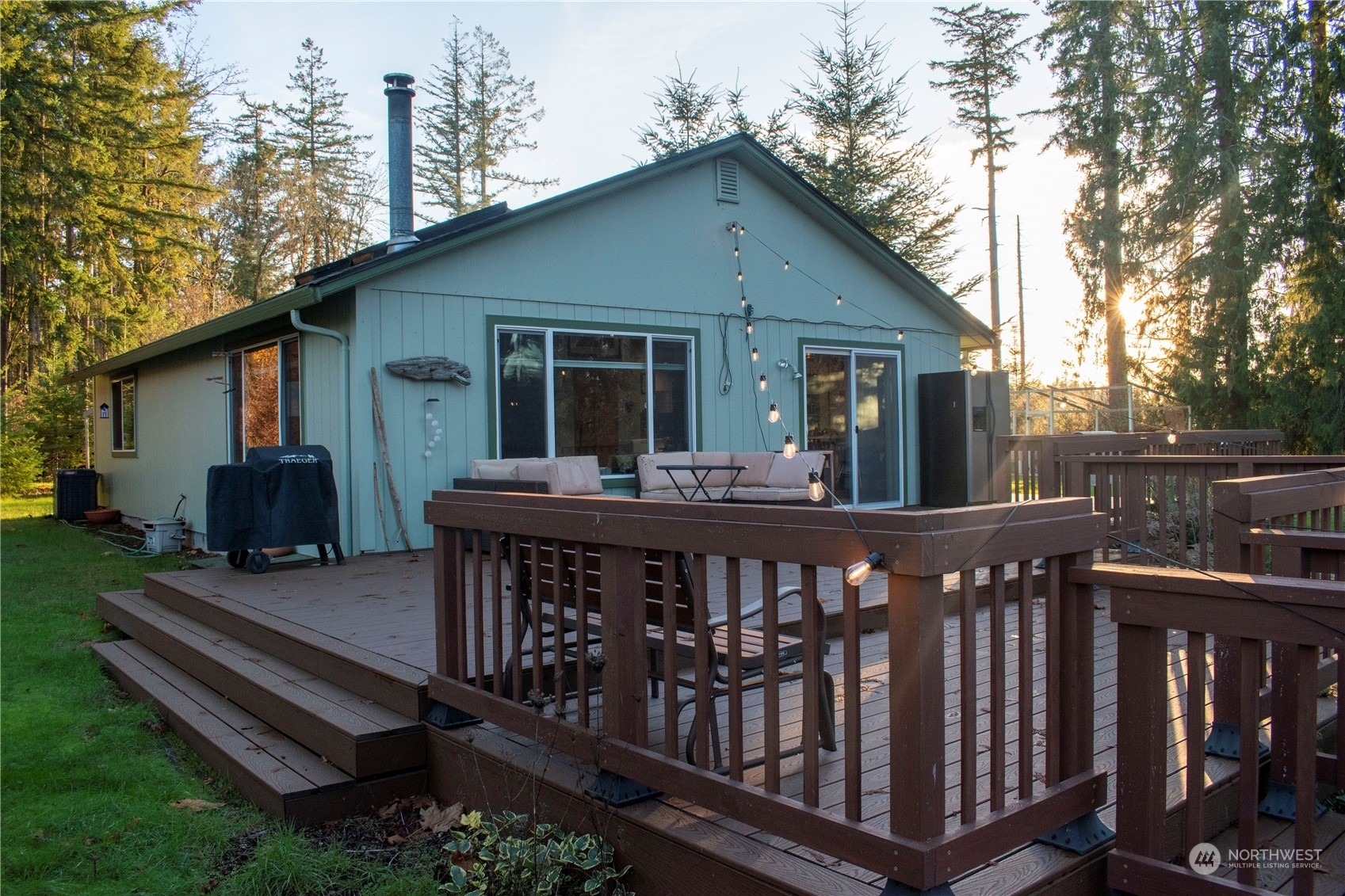 Property Photo:  4304 Satsop Court SE  WA 98501 