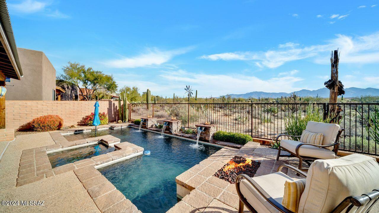 Property Photo:  11386 N Moon Ranch Place  AZ 85658 