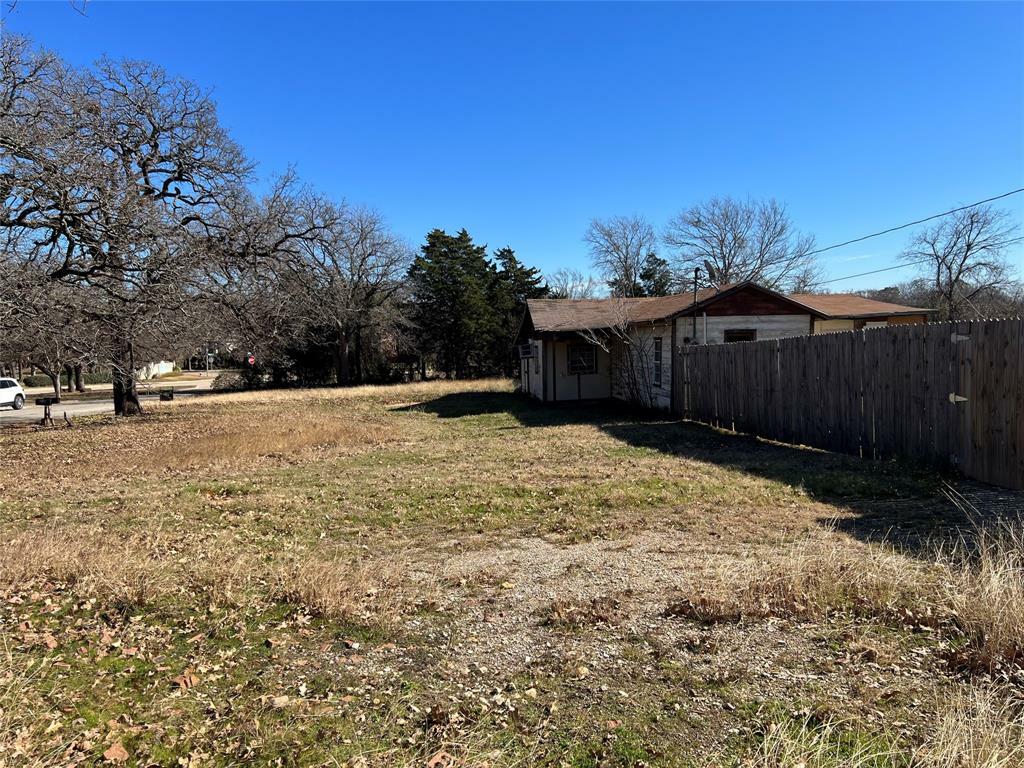 Property Photo:  2461 Callender Road  TX 76063 