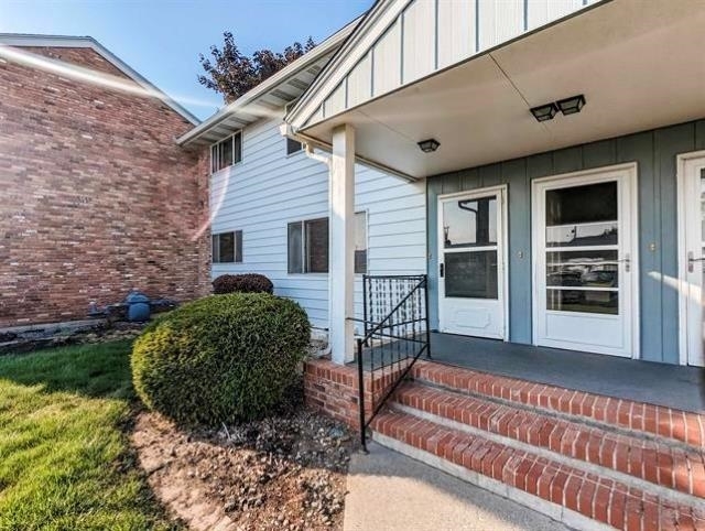 Property Photo: 250 N Raymond Rd A5 WA 99203