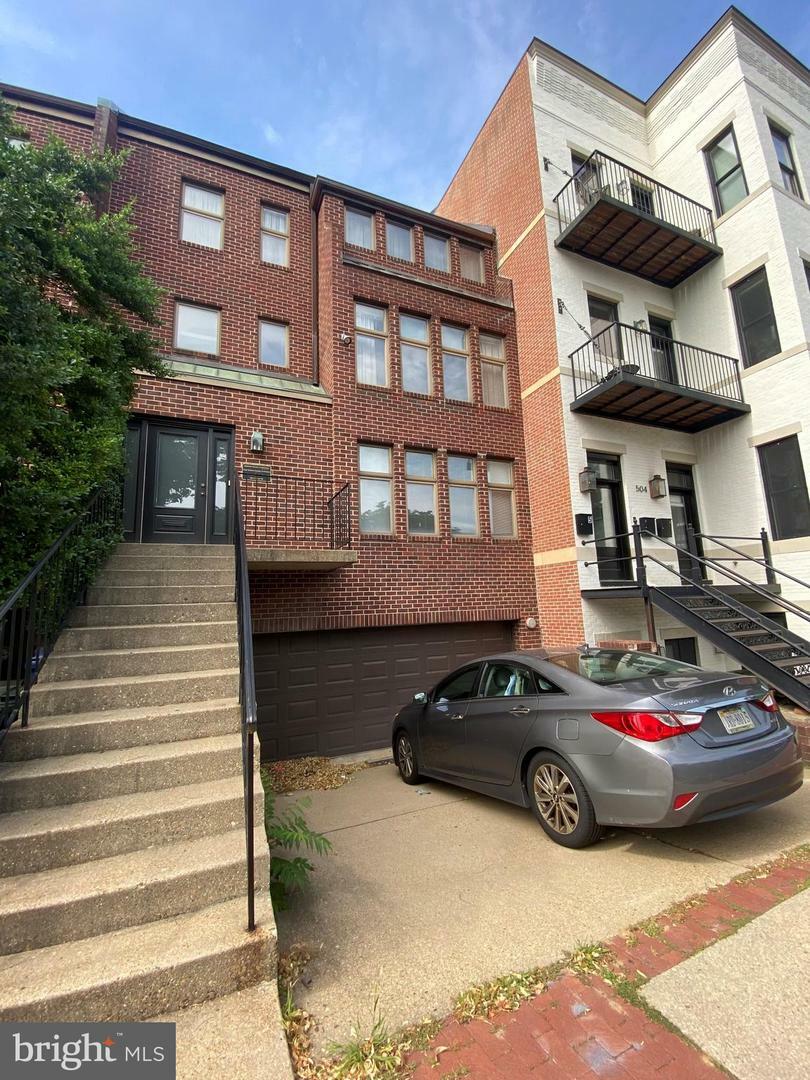 Property Photo:  502 C Street NE  DC 20002 