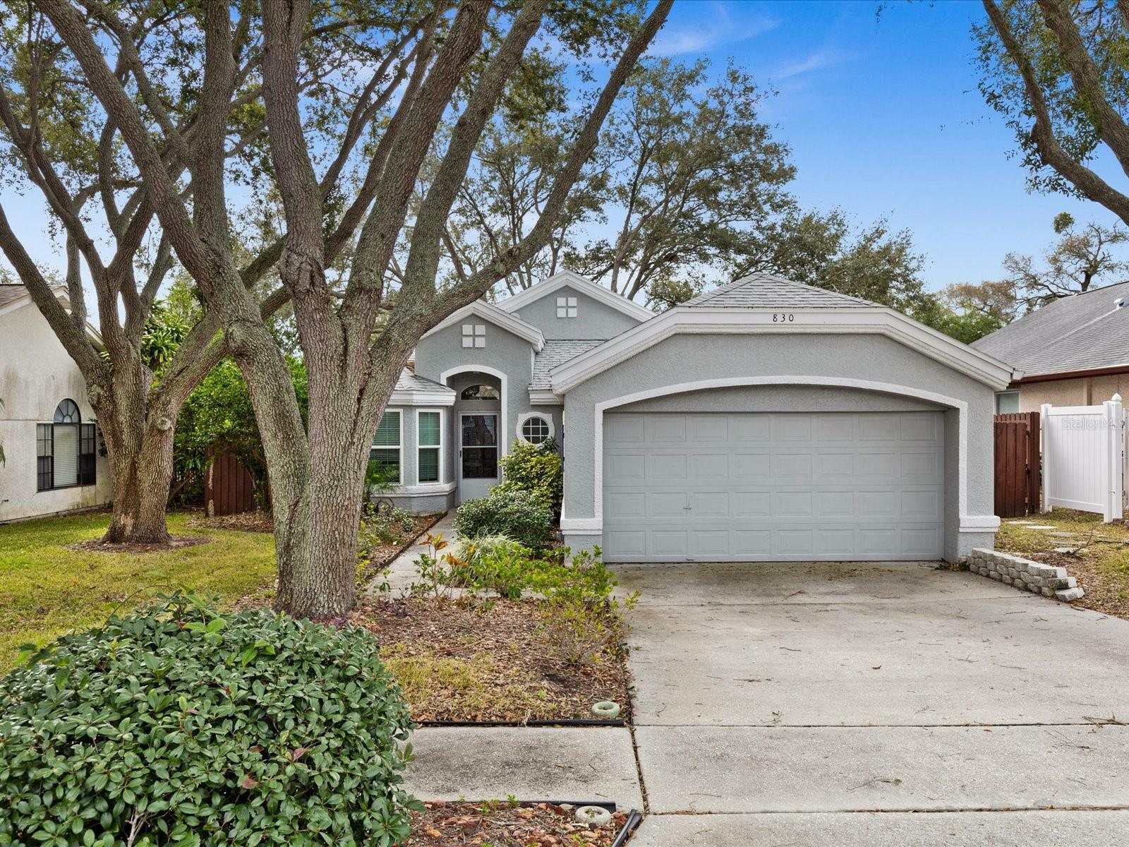 Property Photo:  830 Derby Drive  FL 34689 