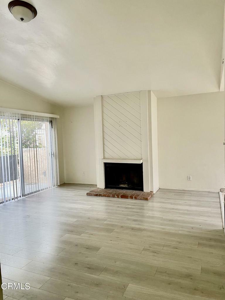 Property Photo:  5107 Jefferson Square  CA 93033 