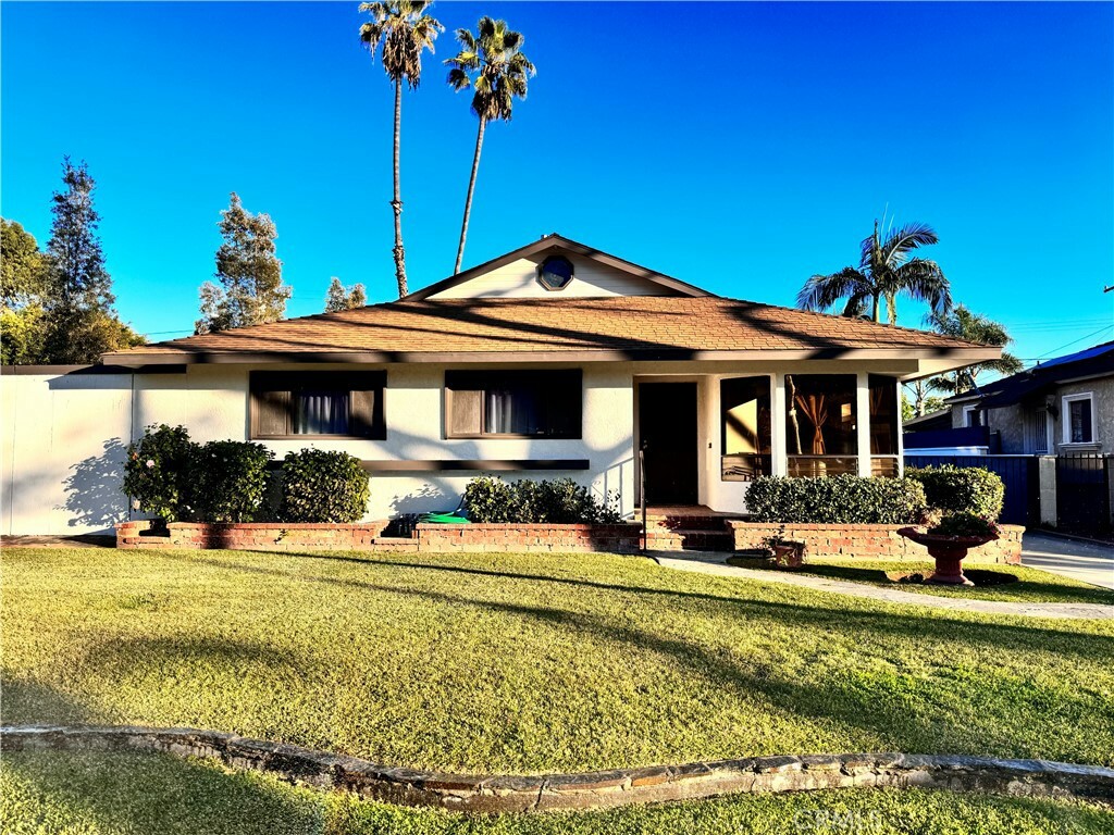 Property Photo:  9132 Arrington Avenue  CA 90240 