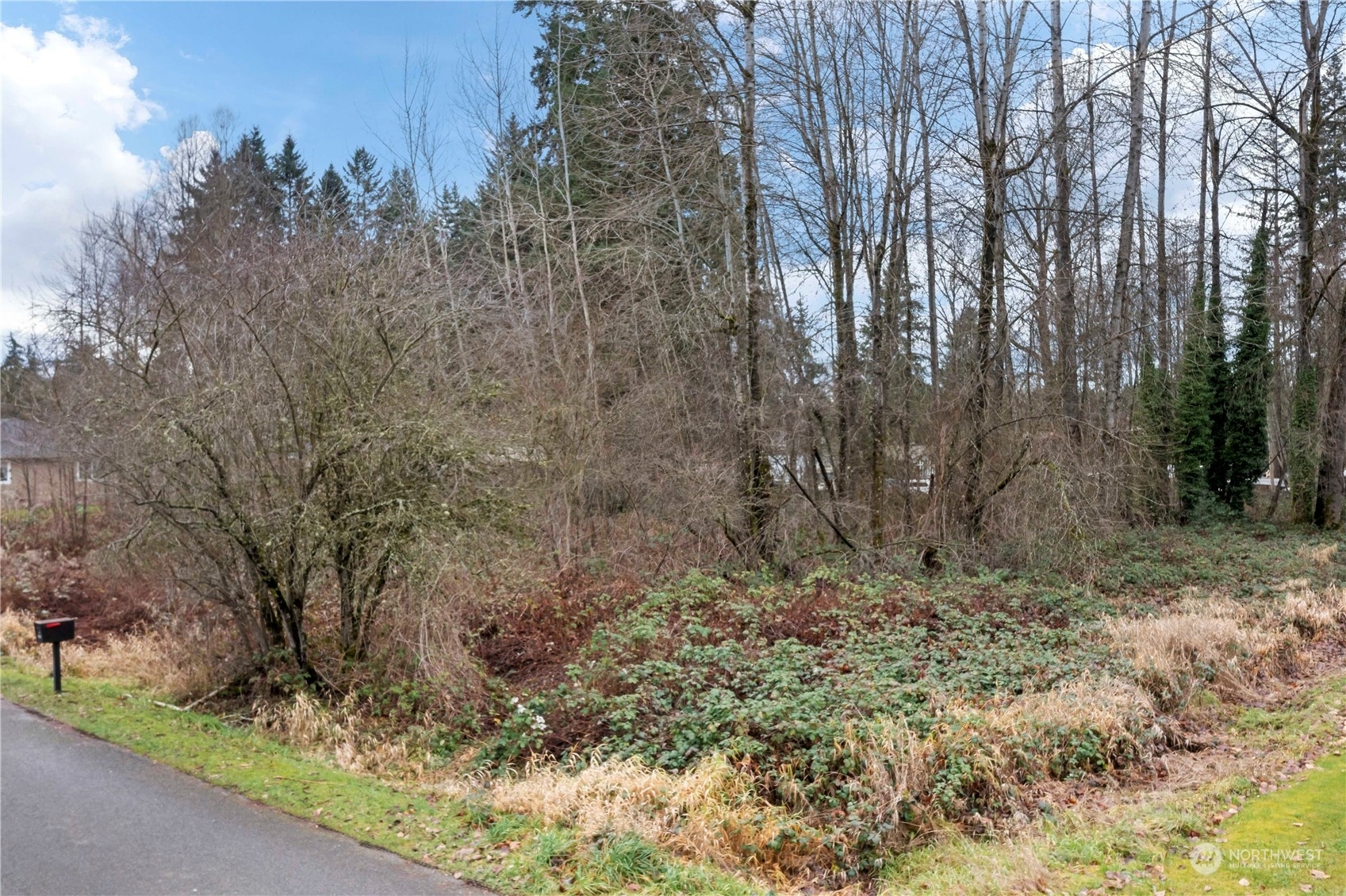 Property Photo:  277 135th Avenue SE  WA 98042 