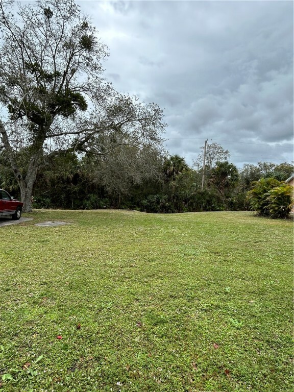 Property Photo:  4676 47th Court  FL 32967 