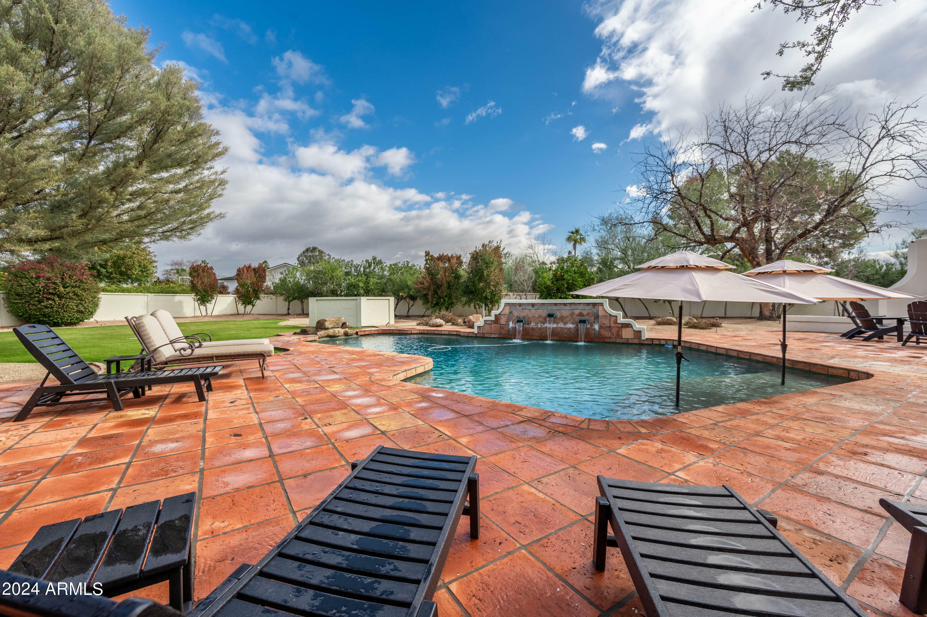 Property Photo:  11047 N 52nd Street  AZ 85254 