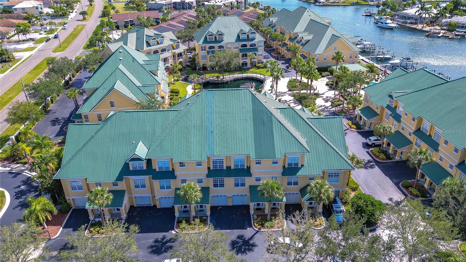 Property Photo: 6453 Sunset Bay Circle FL 33572