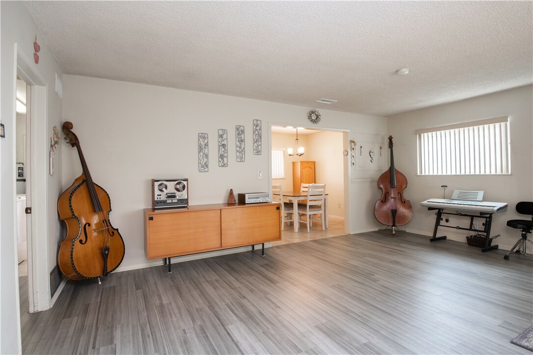 Property Photo:  4121 Broadmoor Street  CA 92503 