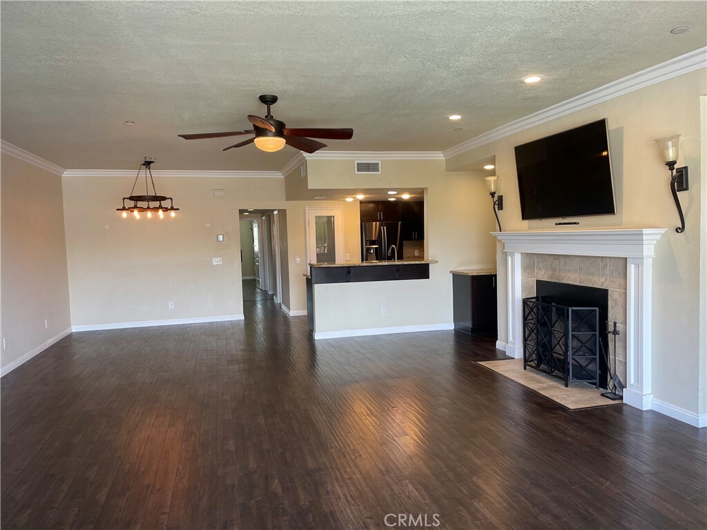 Property Photo:  22570 Bass Place 6  CA 92587 