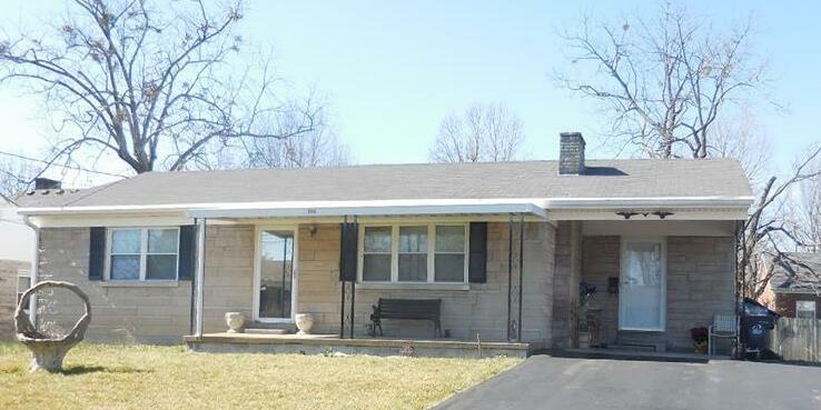 Property Photo:  106 Clay Drive  KY 40475 