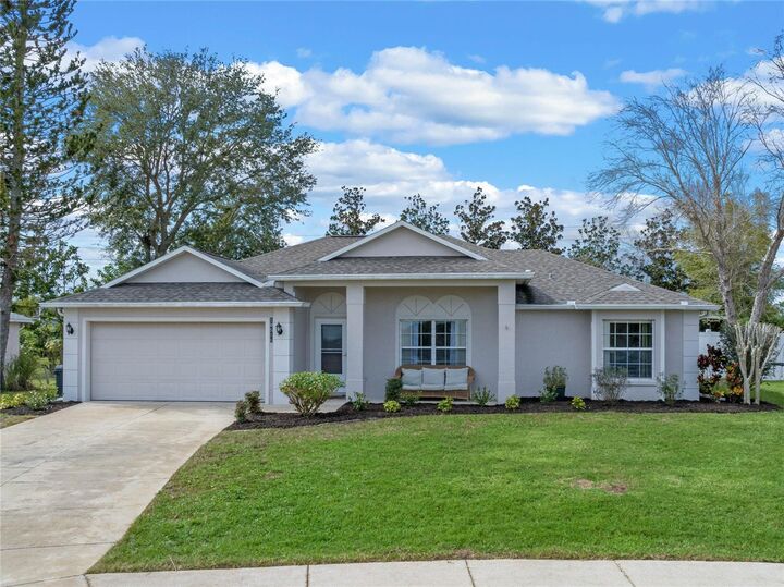 Property Photo:  10518 Lake Hasson Circle  FL 34711 