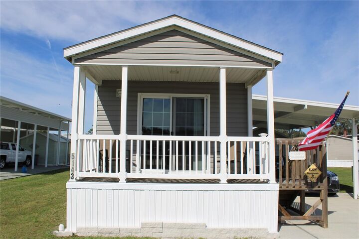 Property Photo:  5143 Northshore Drive  FL 33868 