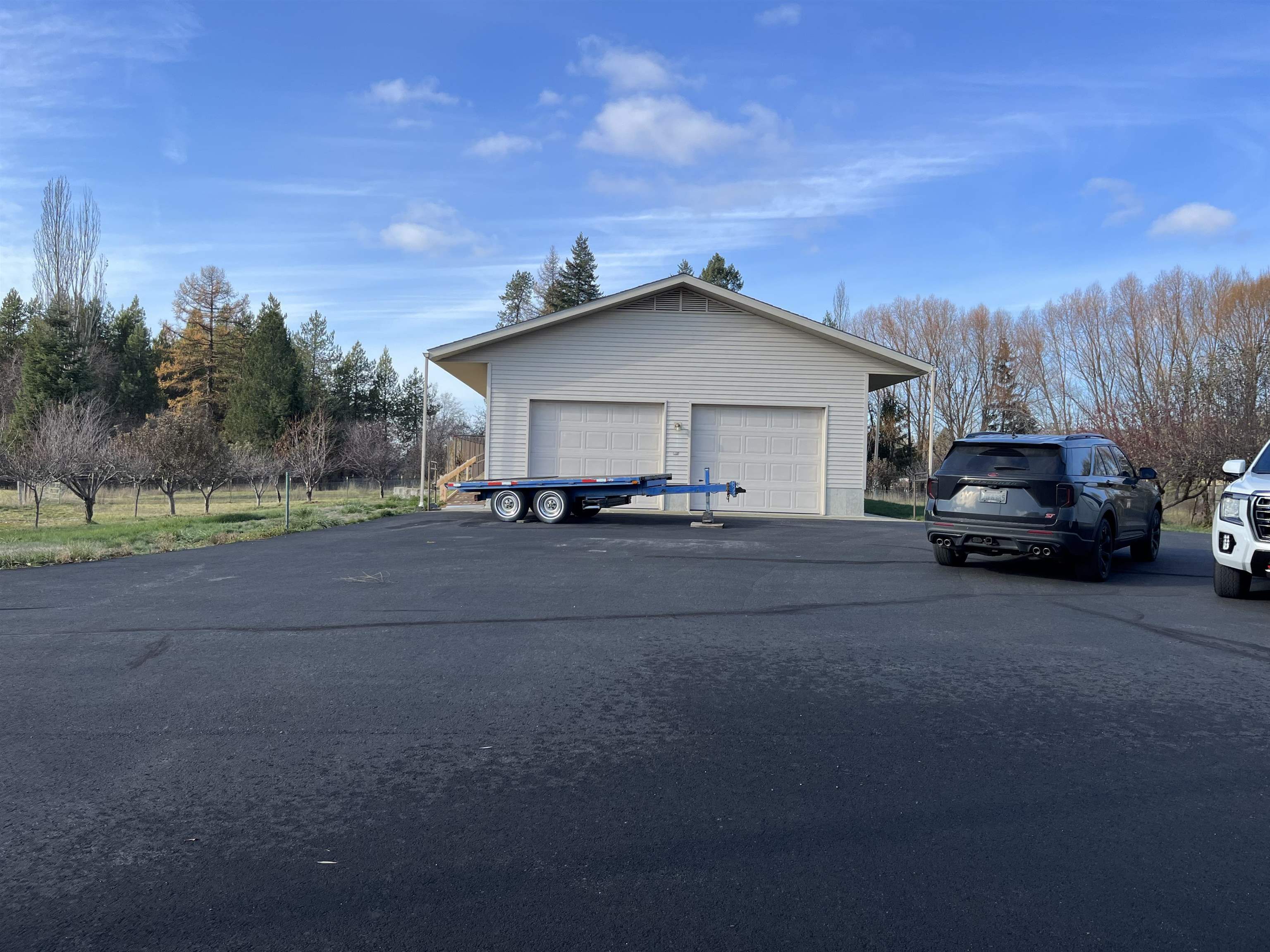 Property Photo:  27816 N Elk Chattaroy Rd  WA 99003 