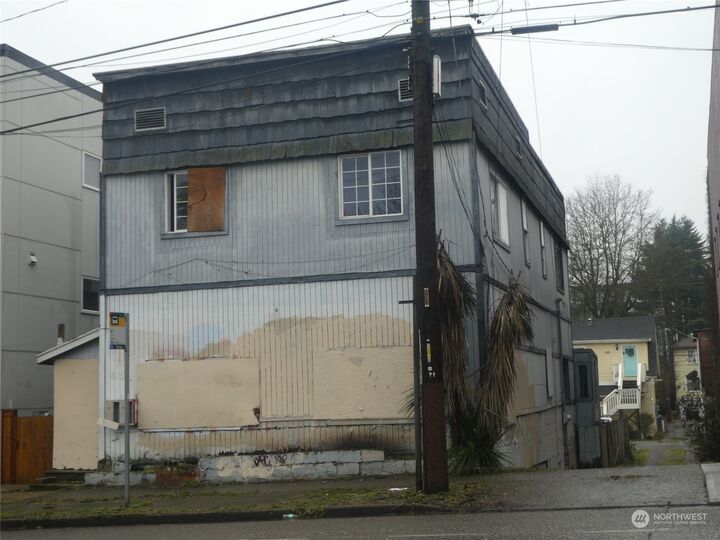 Property Photo:  415  Martin Luther King Jr Way S  WA 98144 