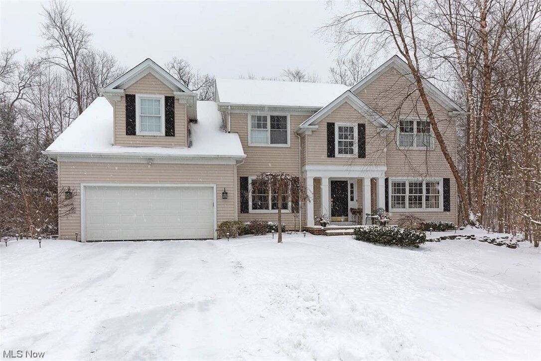 Property Photo:  144 Holly Lane  OH 44022 