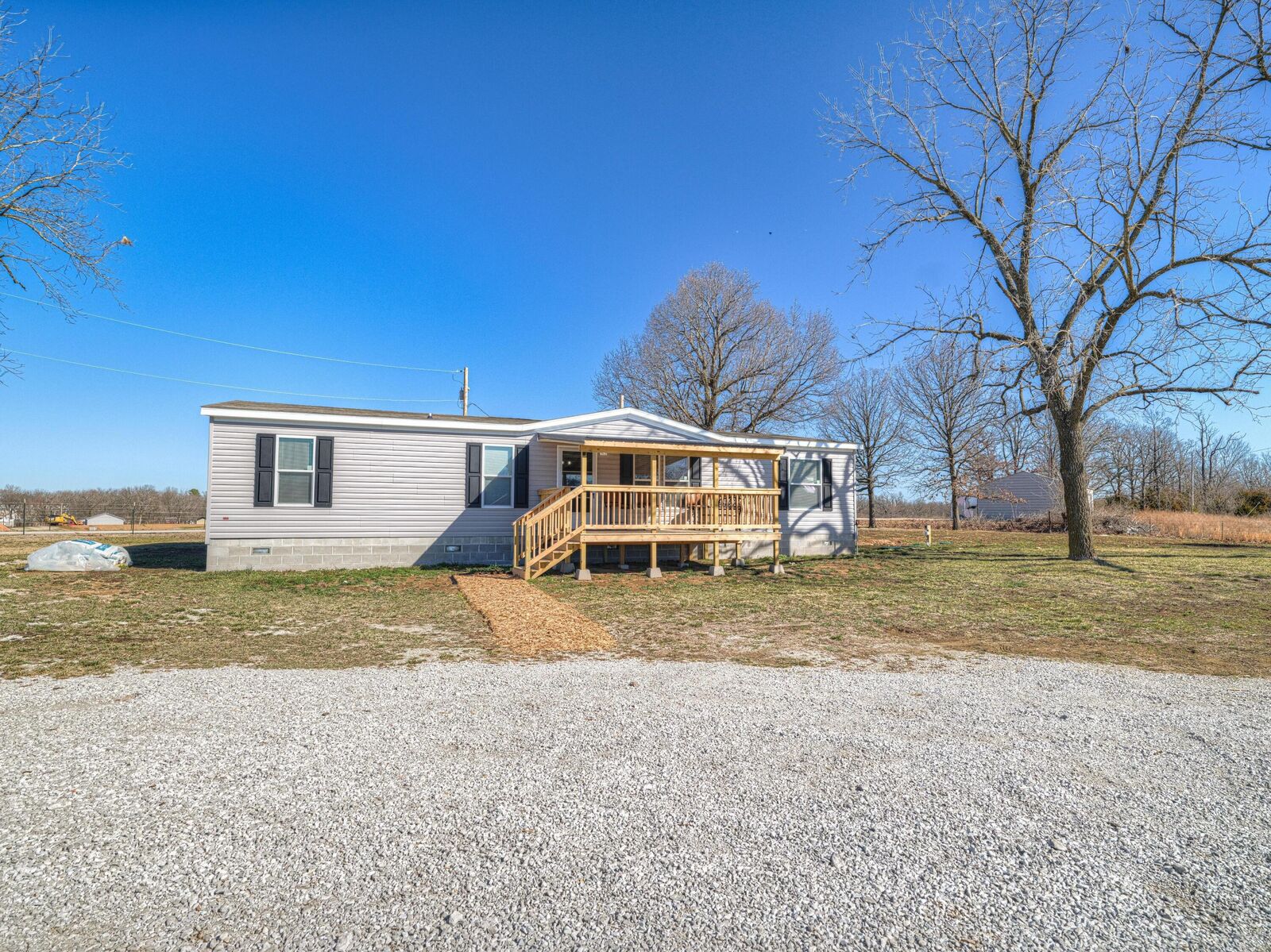Property Photo:  561 Hebron Road  MO 64844 