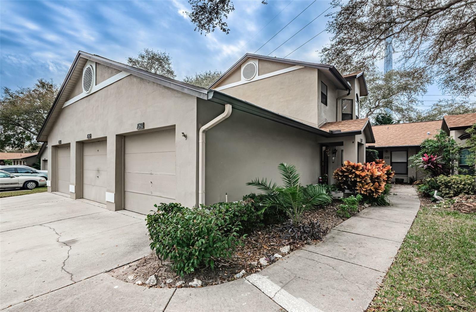 Property Photo:  1628 Hamilton Court  FL 34698 