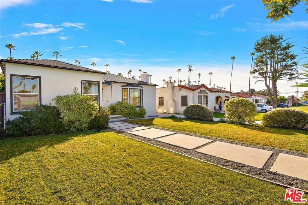 Property Photo:  5526 Eileen Avenue  CA 90043 